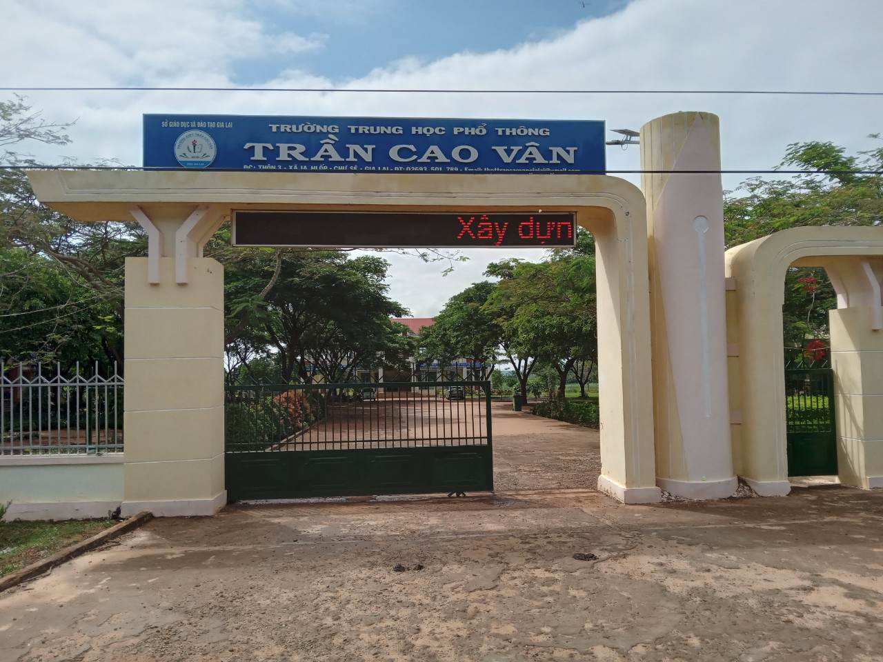 Nữ thủ quỹ chiếm đoạt 450 triệu của trường rồi tạo hiện trường giả - Ảnh 1.