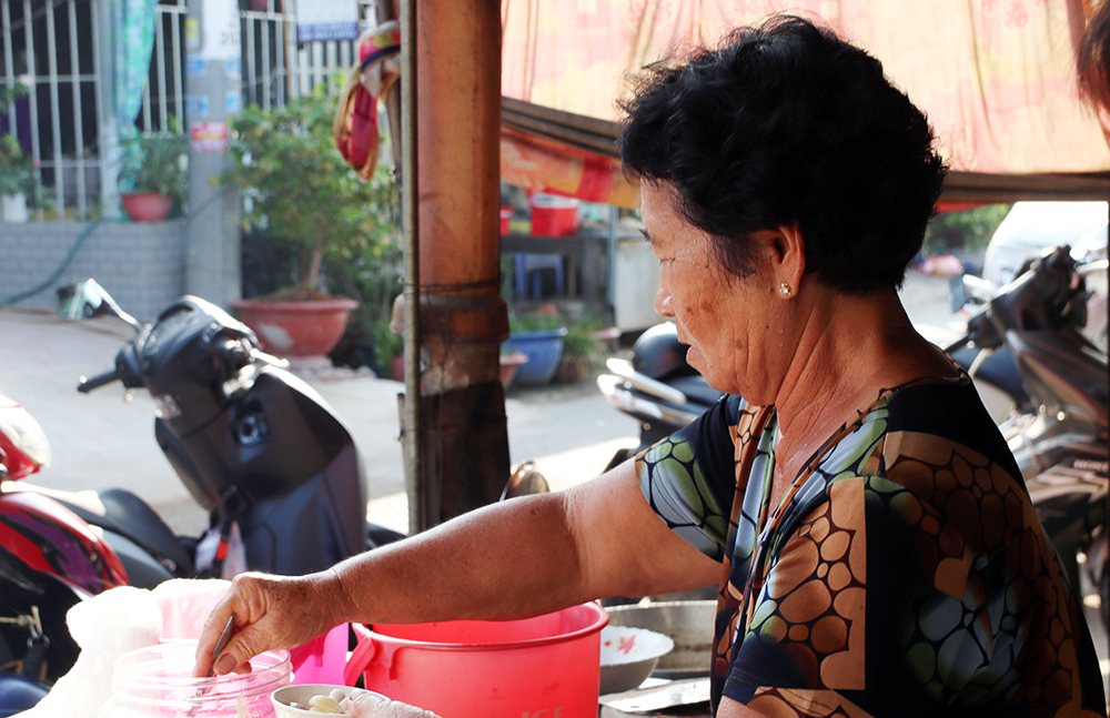 Về Châu Phong ăn cơm bò - Ảnh 8.