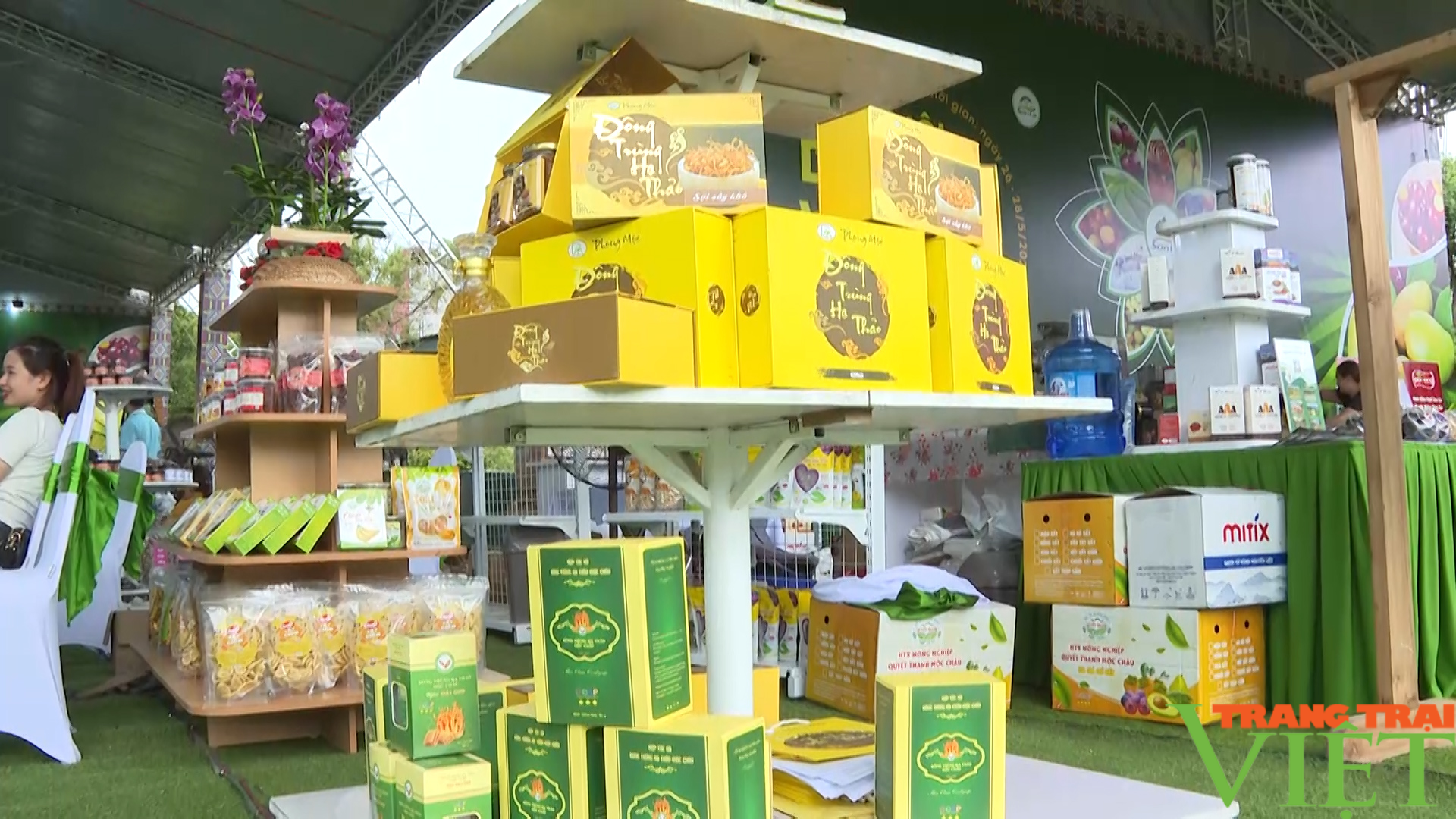 Đẩy mạnh quảng bá, giới thiệu đặc sản các tỉnh Tây Bắc - Ảnh 9. Đẩy mạnh quảng bá, giới thiệu đặc sản các tỉnh Tây Bắc - Ảnh 9.