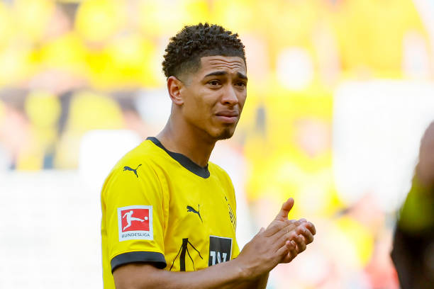 Tuột chức vô địch Bundesliga, Bellingham khóc nức nở - Ảnh 10.