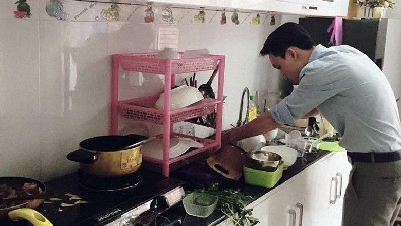 Ốm mệt được chồng vào bếp chăm nhưng vừa nhìn bát canh anh nấu, tôi ly hôn - Ảnh 2.