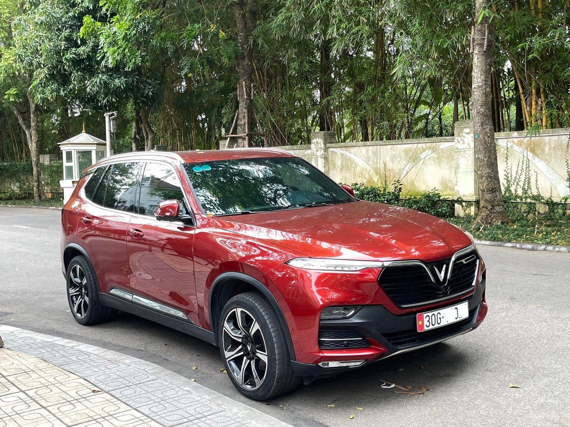 Đây là giá VinFast Lux SA2.0 sau 4 năm, đủ hấp dẫn người dùng? - Ảnh 1. Đây là giá VinFast Lux SA2.0 sau 4 năm, đủ hấp dẫn người dùng? - Ảnh 1.