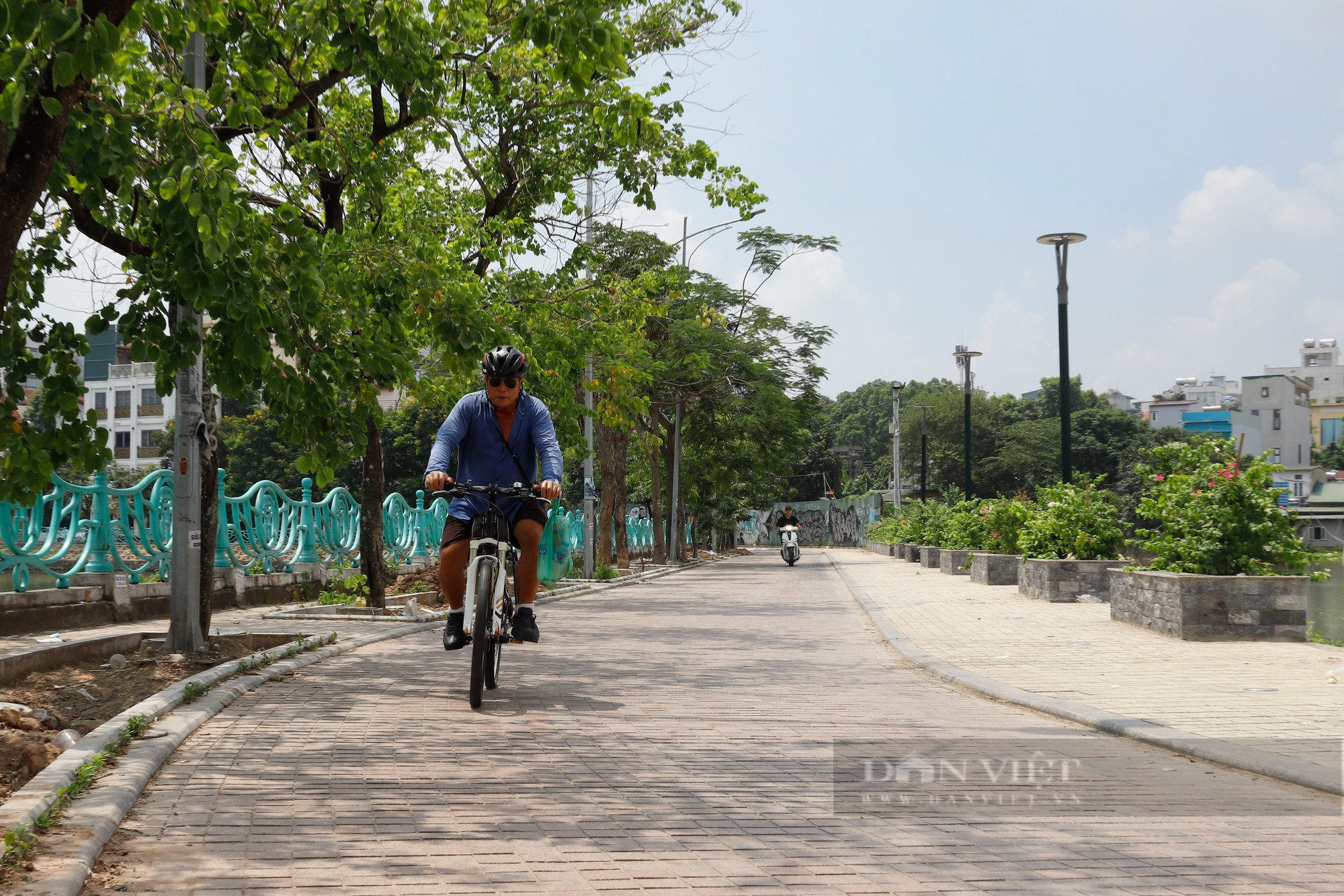 &quot;Con đường Hàn Quốc&quot; lãng mạn nhất hồ Tây bất ngờ thay đổi diện mạo - Ảnh 2.