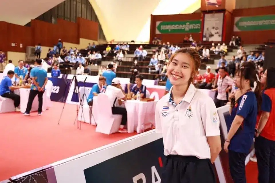 Hoa khôi cờ ốc Thái Lan hút hồn cánh mày râu tại SEA Games 32 - Ảnh 7.