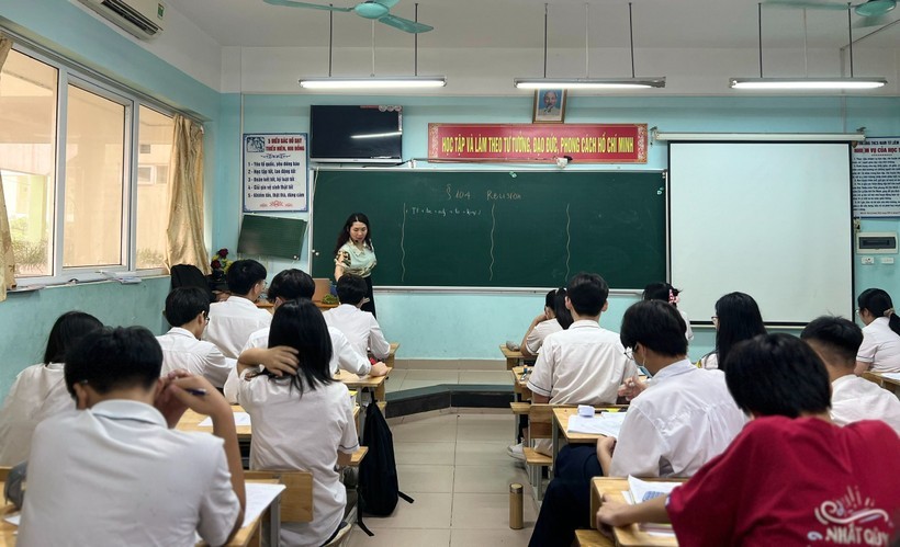 Đa chiều cảm xúc tuyển sinh lớp 10 - Ảnh 2.