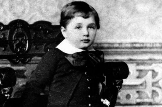 Albert Einstein và cách học để giải toán cao cấp năm 13 tuổi - Ảnh 1.