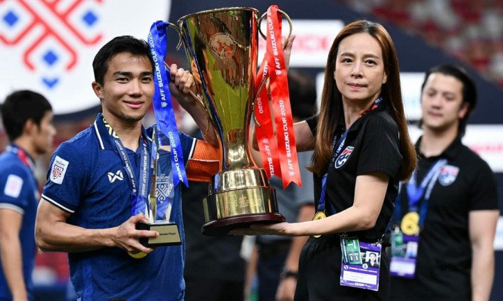 Lâm vào thế khó như Công Phượng, &quot;Messi Thái Lan&quot; sắp được giải cứu - Ảnh 2.