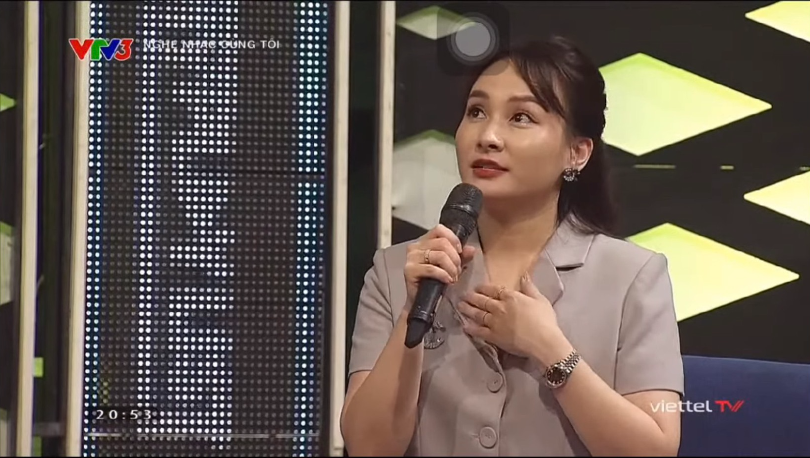 Bảo Thanh rưng rưng nước mắt cảm ơn khán giả khi luôn chờ đợi cô trở lại với phim truyền hình - Ảnh 1.