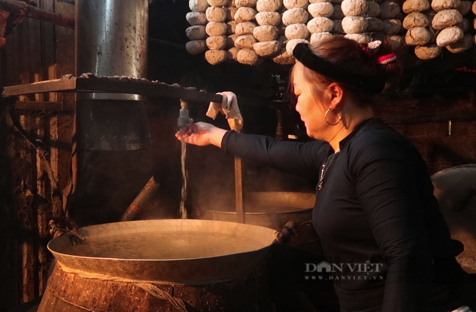 Hé lộ bí quyết làm men lá truyền thống của người Tày ở Bắc Kạn - Ảnh 2.
