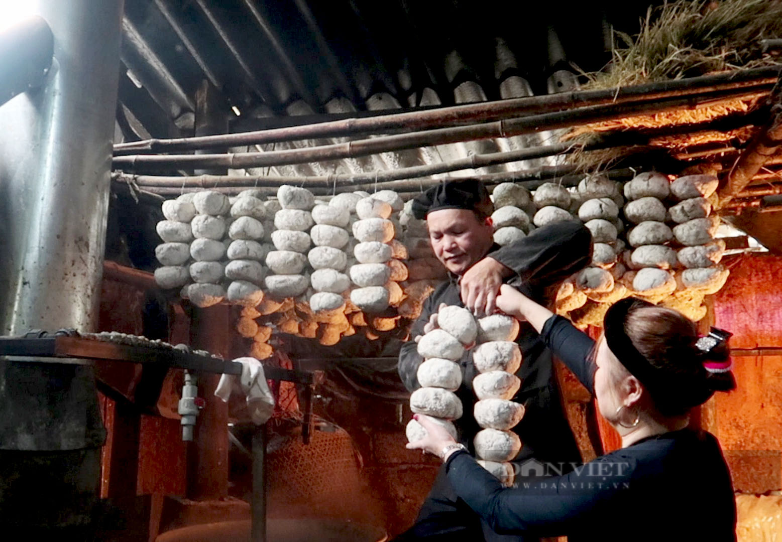 Hé lộ bí quyết làm men lá truyền thống của người Tày ở Bắc Kạn - Ảnh 9.