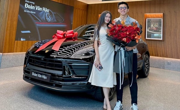 Doãn Hải Mỹ nói gì khi Đoàn Văn Hậu tậu xế hộp 5 tỷ đồng - Ảnh 1.
