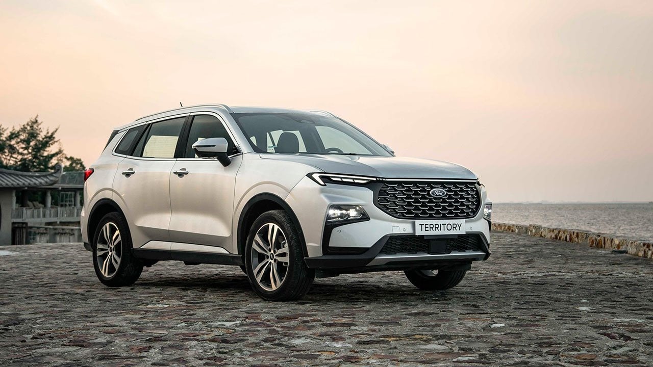 Ưu nhược điểm của Ford Territory so với vua phân khúc CUV cỡ C - Ảnh 1.