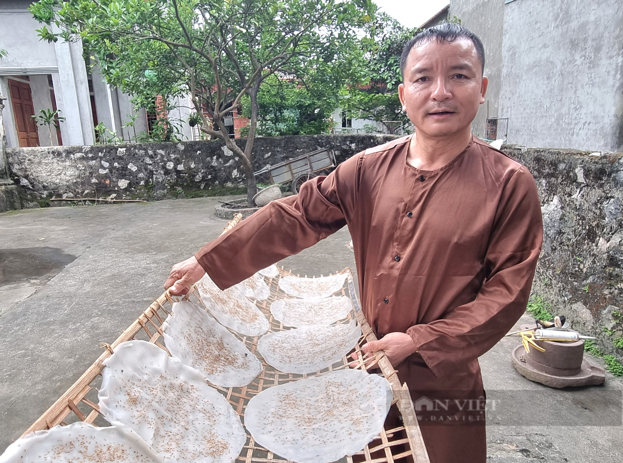 Giòn rụm bánh đa truyền thống Điềm Giang - Ảnh 2.