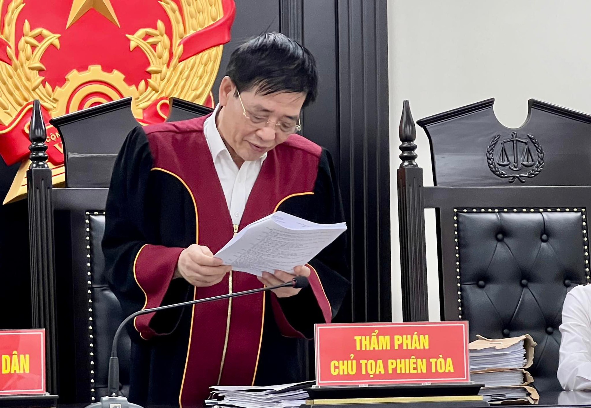 Vụ lừa chiếm &quot;đất vàng&quot; ở phố Bà Triệu: Cựu sếp Sở Tài nguyên và Môi trường lĩnh án - Ảnh 2.