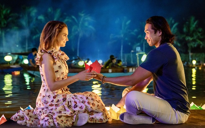 Tại sao phim hài “A tourist's guide to love” của Hollywood quay tại Việt Nam lại “phá đảo” kỷ lục trên toàn cầu? - Ảnh 2.