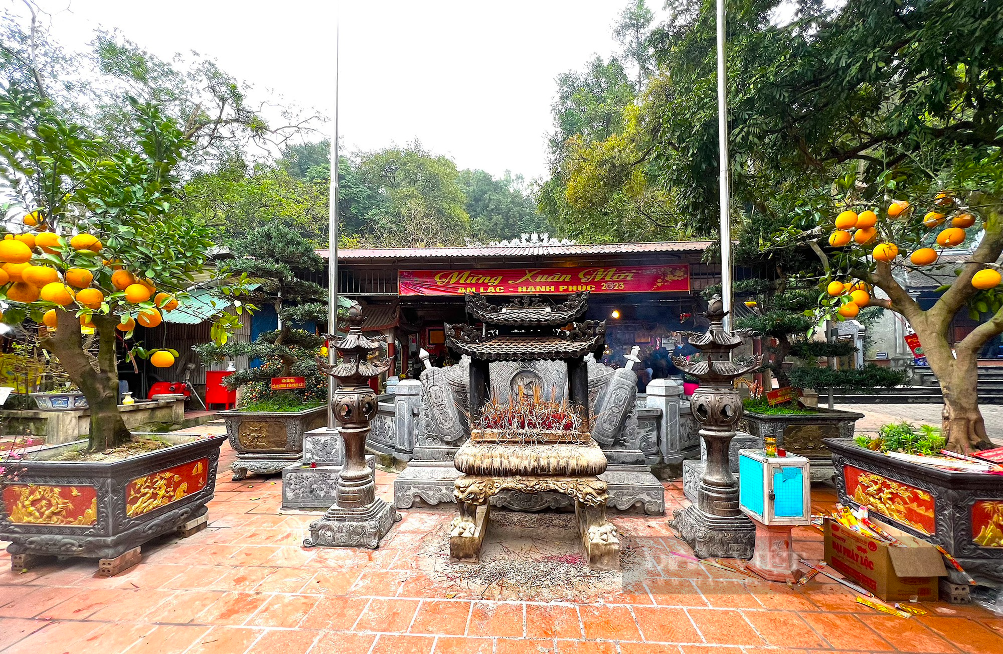 Hà Tĩnh: Ngôi đền thờ Thánh Mẫu linh thiêng, tọa lạc giữa “tiên cảnh”, người dân cầu gì được nấy - Ảnh 6.
