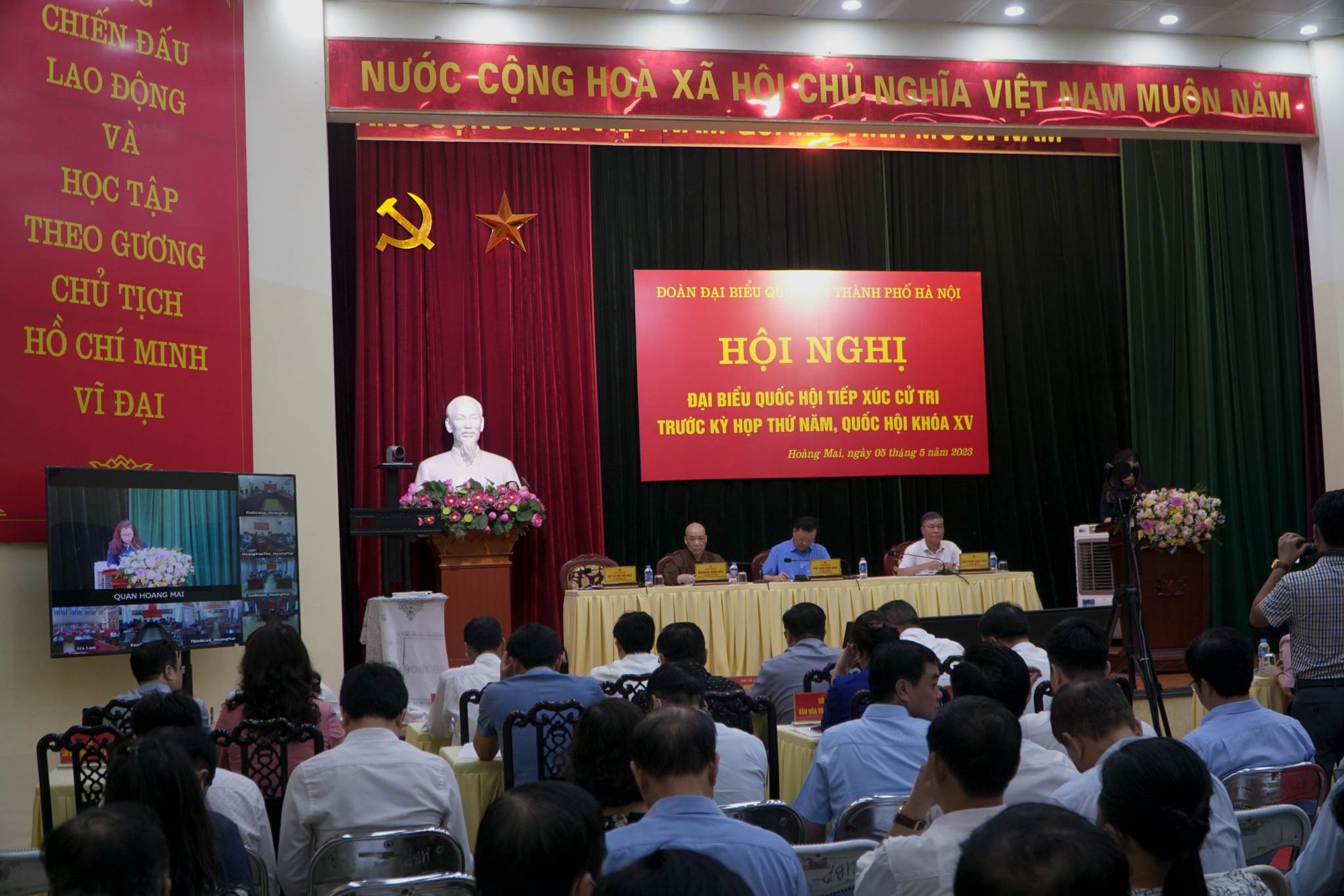 Bí thư Hà Nội: &quot;Cục thịt nhà đầu tư làm trước, cục xương thì vứt lại&quot; - Ảnh 2.