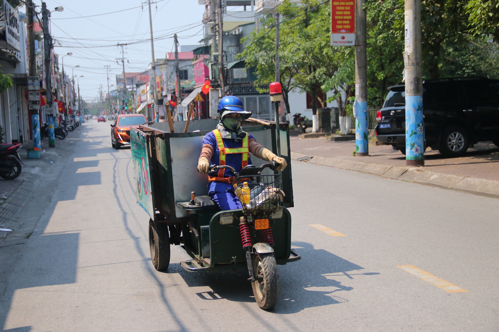 Hà Tĩnh: Lao động nghèo mệt “bở hơi tai” khi chống chọi với trời nắng nóng khốc liệt - Ảnh 12.