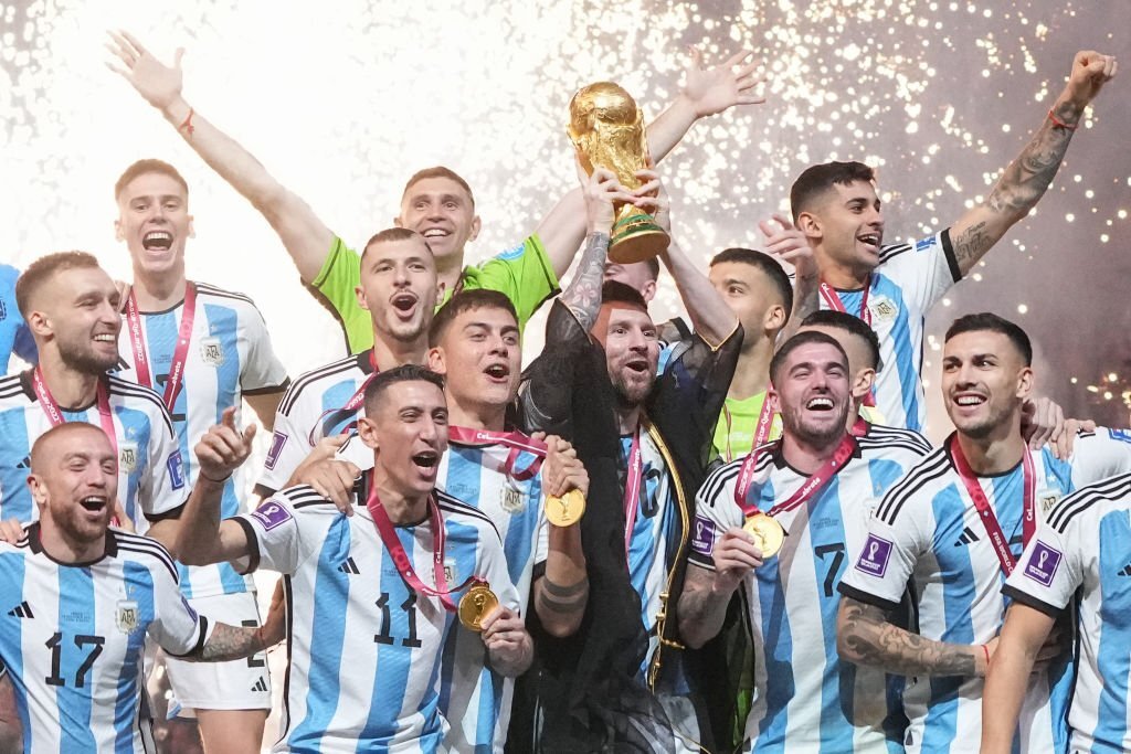 ĐT Việt Nam hết cơ hội đối đầu với Argentina - Ảnh 1.