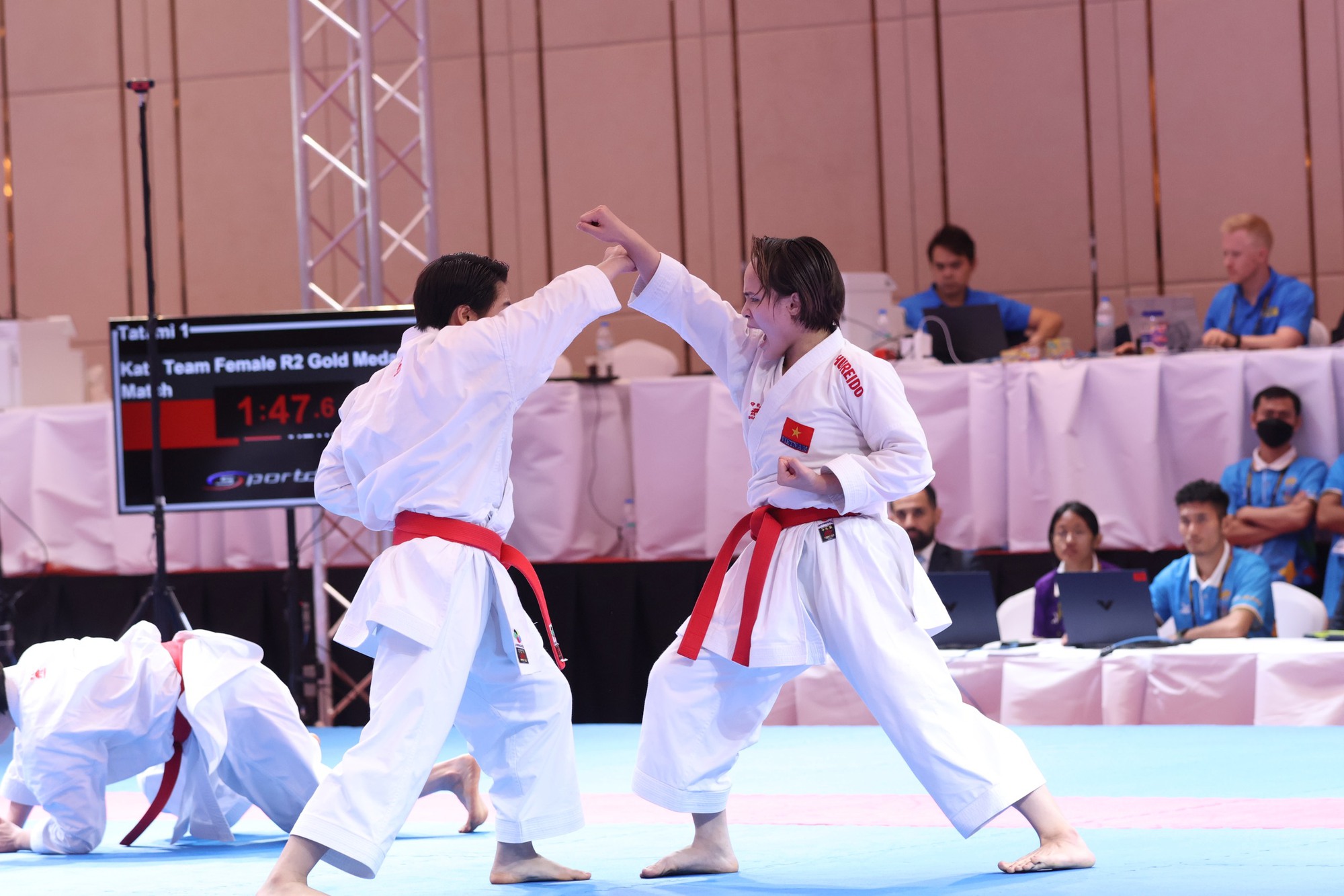 Bảng tổng sắp huy chương SEA Games 32 ngày 6/5: Karate giành 2 HCV kata đồng đội - Ảnh 7.