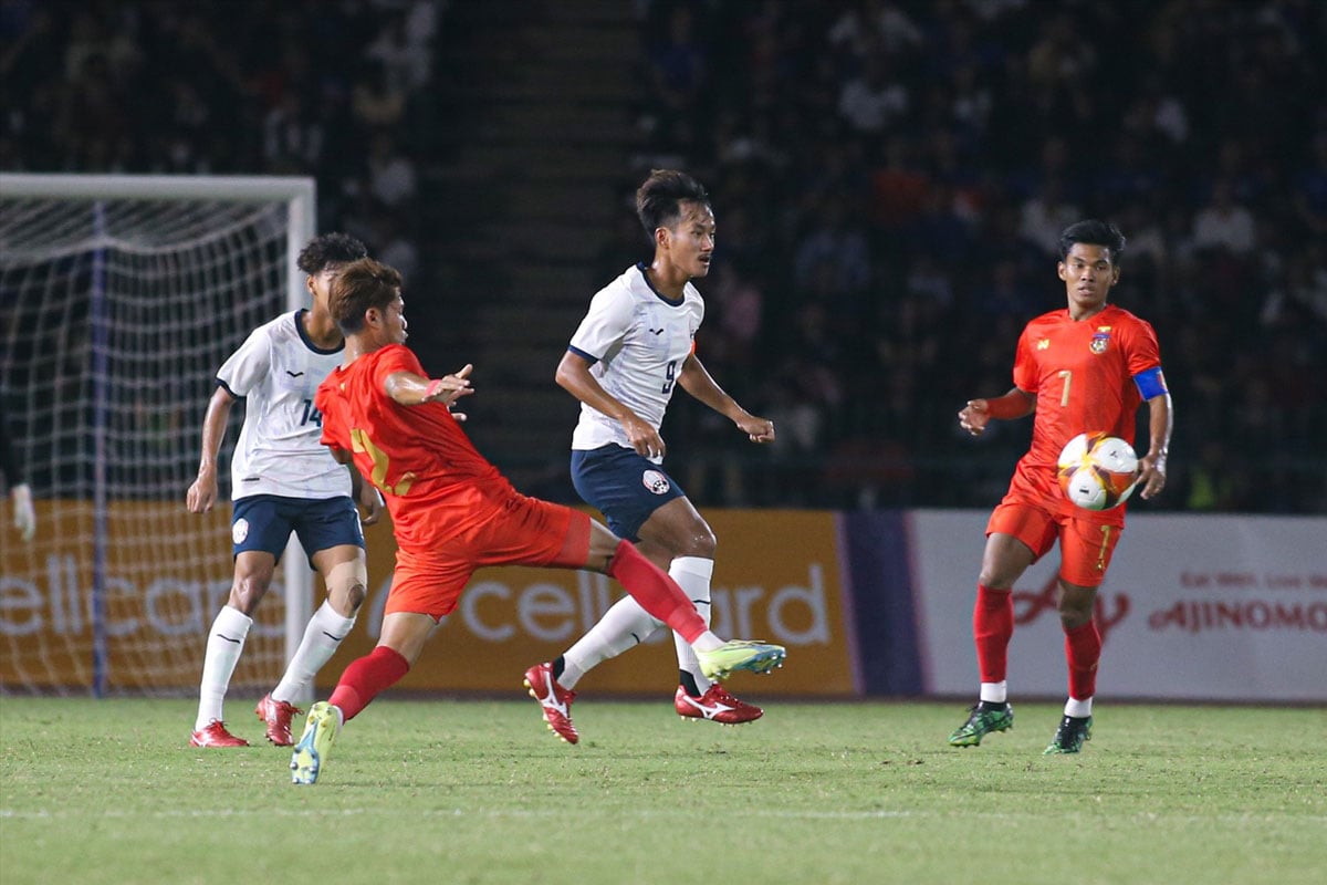 Đánh bại U22 Campuchia, U22 Myanmar rộng cửa vào bán kết - Ảnh 1.