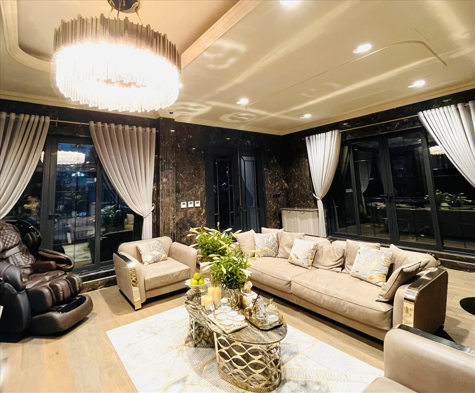 Nữ diễn viên miền Bắc có biệt thự 60 tỷ, mùa hè sung sướng trốn nóng trong bể bơi &quot;resort tại gia&quot; - Ảnh 14.