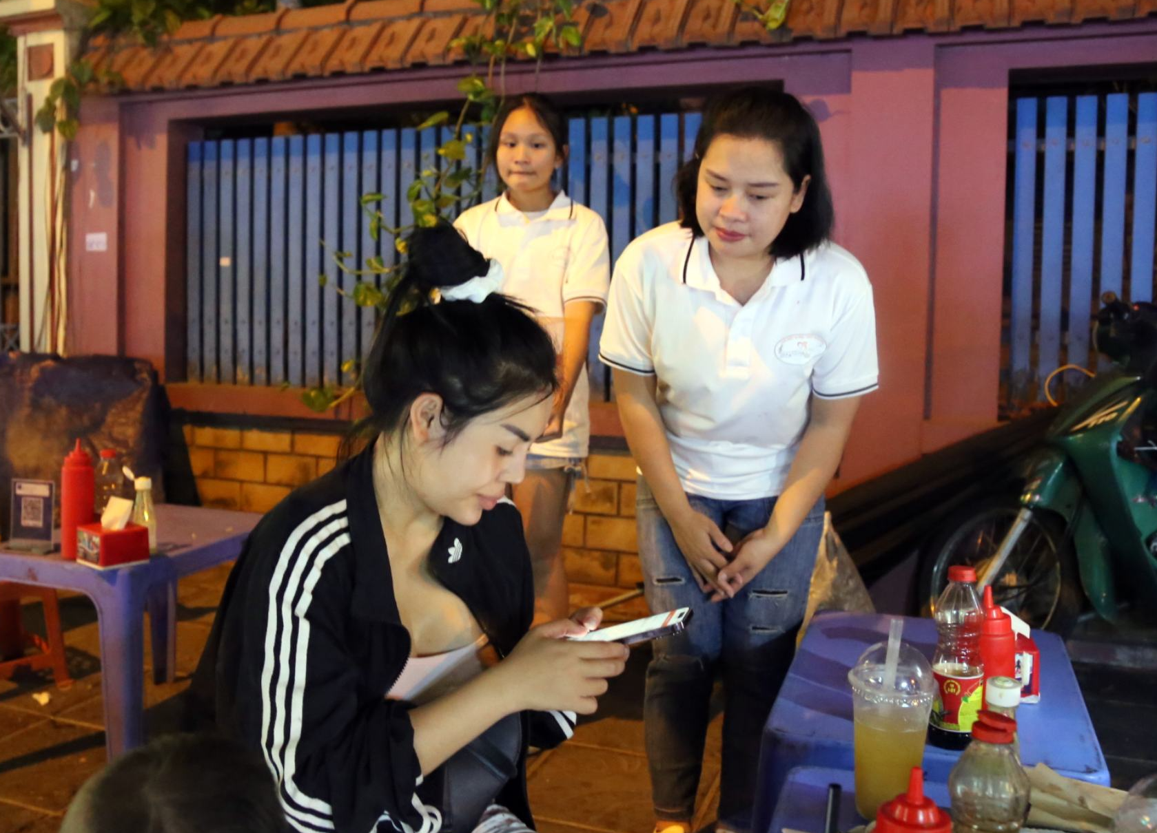 Hát để mang Trung thu 2023 đủ đầy về với học sinh vùng cao - Ảnh 11.