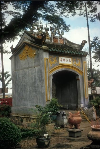 Lăng Ông Bà Chiểu thờ vị khai quốc công thần nào của nhà Nguyễn? - Ảnh 3.