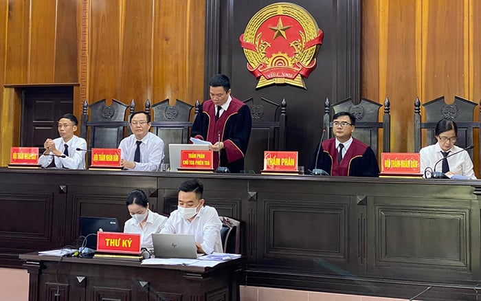 Hải Dương: 69 bị cáo giả mạo trong công tác, làm giả tài liệu lĩnh án - Ảnh 1.