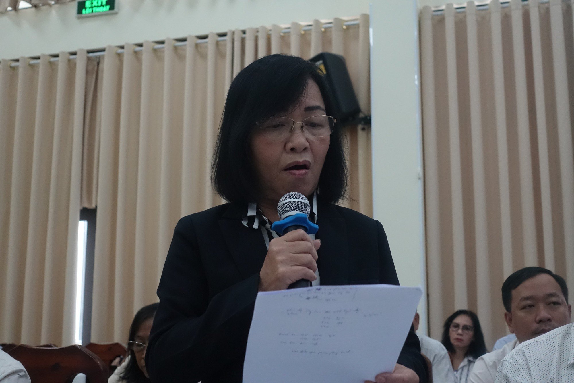 Phản biện thu phí lòng đường, hè phố tại TP.HCM: Tán thành, nhưng cần điều chỉnh - Ảnh 2.