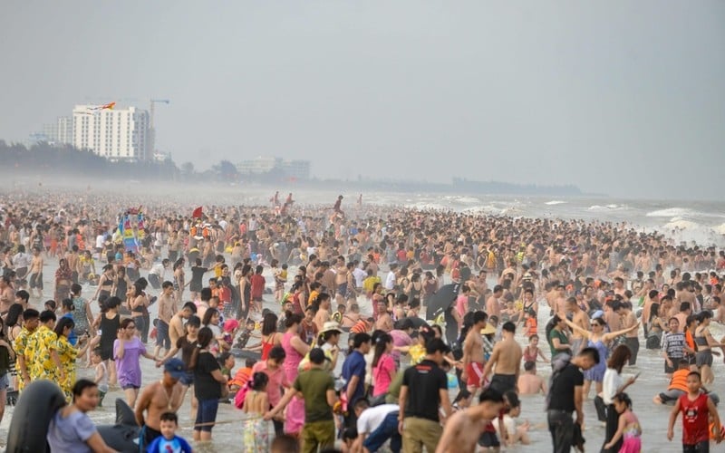 Thay vì phát triển du lịch mùa hè, sao không phát triển quanh năm? - Ảnh 1. Thay vì phát triển du lịch mùa hè, sao không phát triển quanh năm? - Ảnh 1.