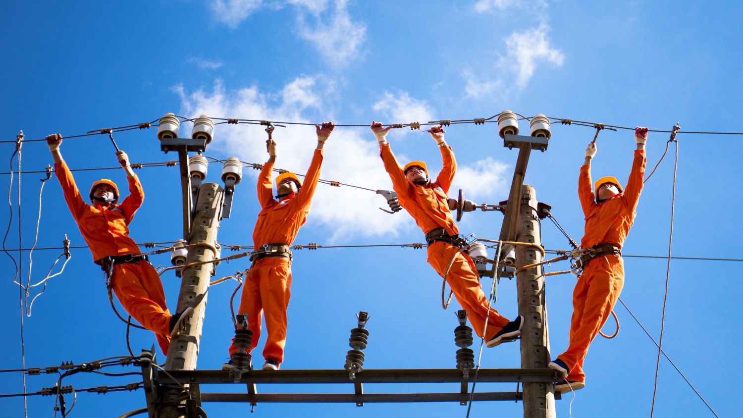 Chính phủ yêu cầu giải quyết dứt điểm việc thiếu điện trong tháng 6 - Ảnh 2. Chính phủ yêu cầu giải quyết dứt điểm việc thiếu điện trong tháng 6 - Ảnh 2.