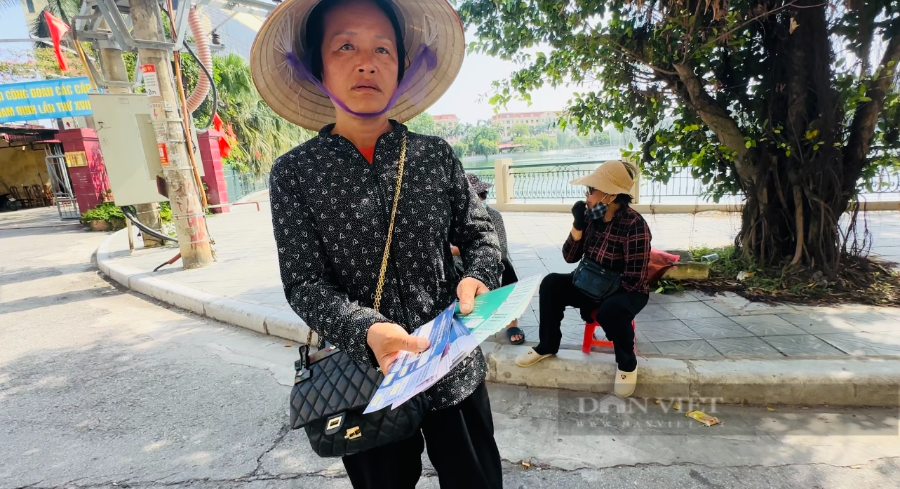 Thiên Trường cực “nóng”, phe vé Hà Nội xuống Nam Định hét giá trên trời!  - Ảnh 3.