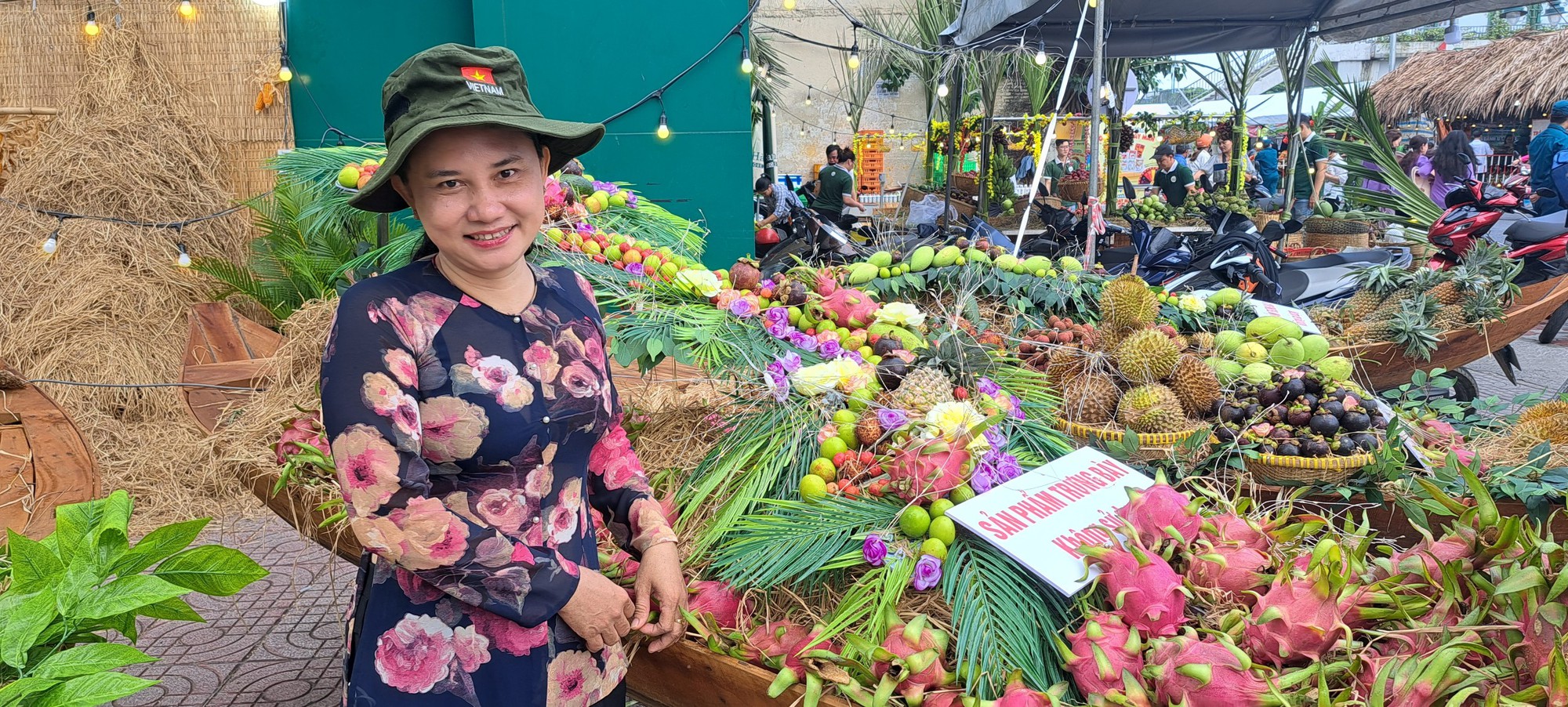 TP.HCM khai mạc tuần lễ trái cây “Trên bến dưới thuyền” - Ảnh 3.