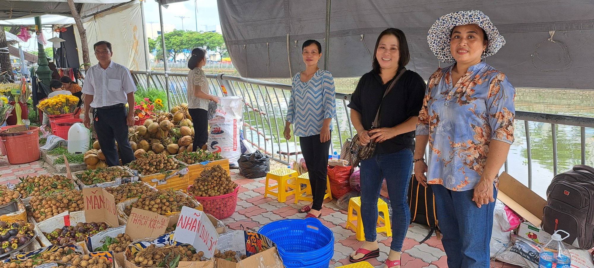 TP.HCM khai mạc tuần lễ trái cây “Trên bến dưới thuyền” - Ảnh 12.