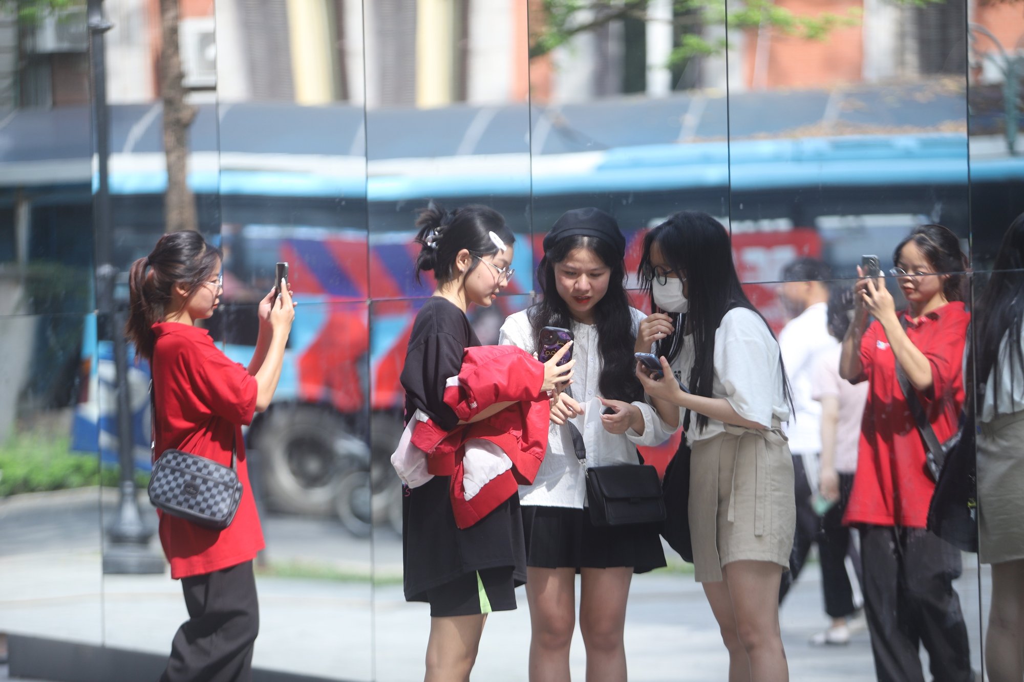 Vườn hoa Con Cóc bất ngờ thu hút giới trẻ đến check-in - Ảnh 9.