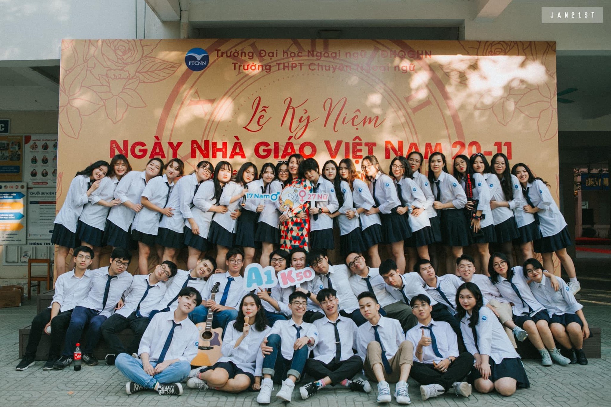 Bí quyết ôn và thi tốt nghiệp THPT môn tiếng Anh đạt điểm cao từ cô giáo Chuyên Ngoại ngữ - Ảnh 2.