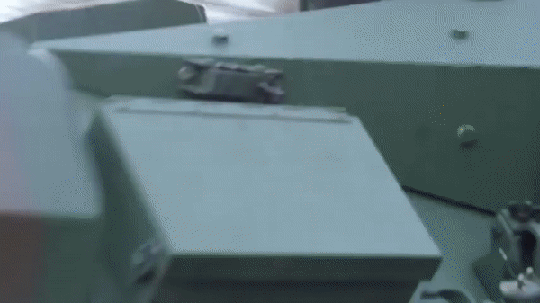 Xe tăng bánh lốp AMX-10 hàng đầu châu Âu lọt vào tay Nga - Ảnh 12.
