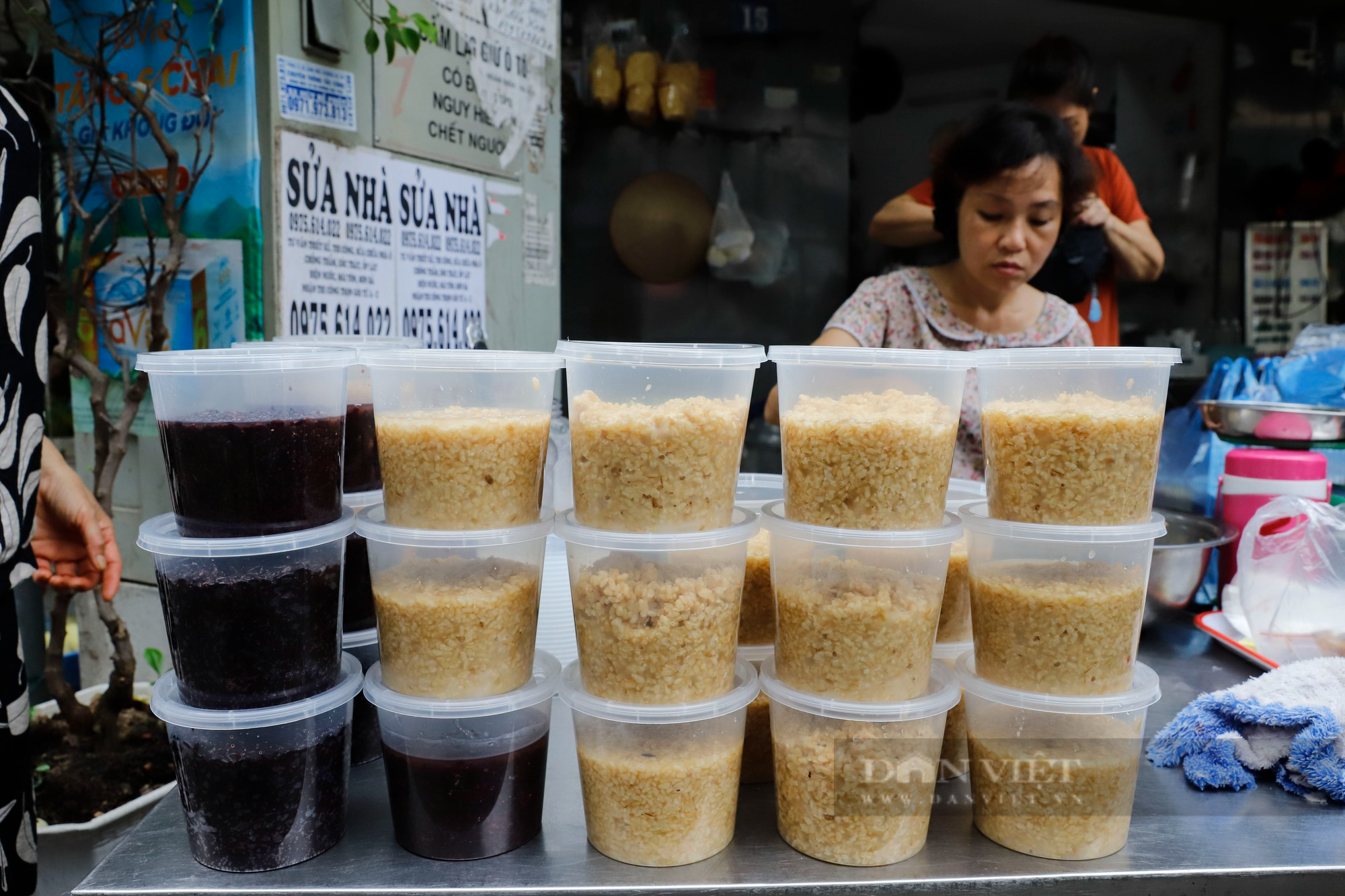 &quot;Chợ nhà giàu&quot; Hà Nội bán mâm cúng Tết Đoan Ngọ giá 600.000 đồng  - Ảnh 2.