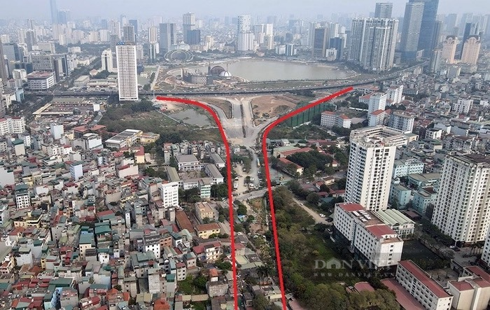 Bãi rác khổng lồ án ngữ trên tuyến đường trăm tỷ ở Thủ đô - Ảnh 2.