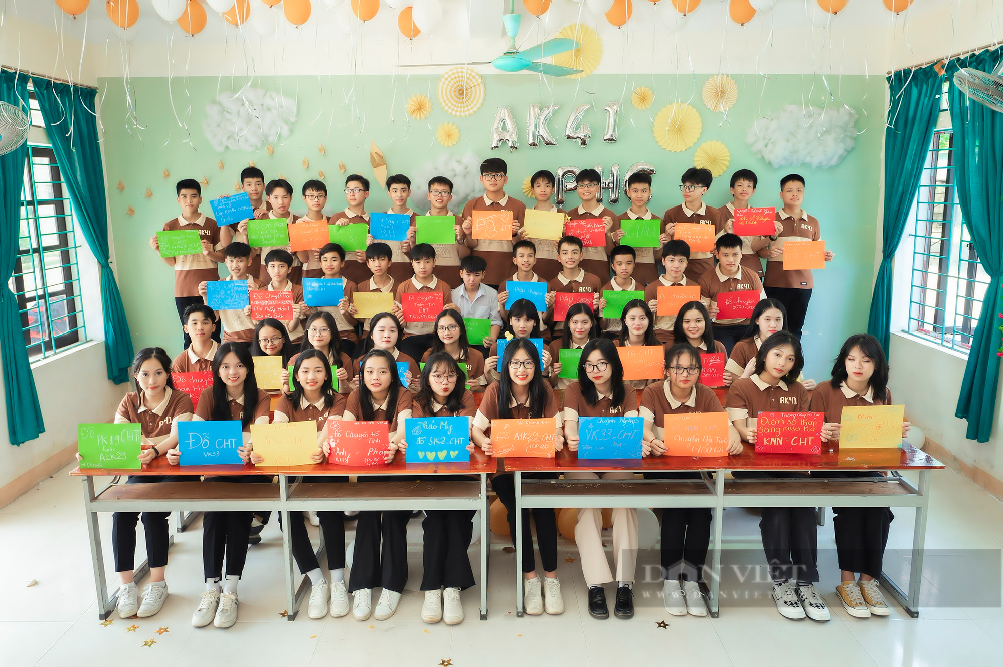 Nữ sinh “trường làng” viết 21 trang giấy đỗ thủ khoa đầu vào môn Văn trường chuyên - Ảnh 5.