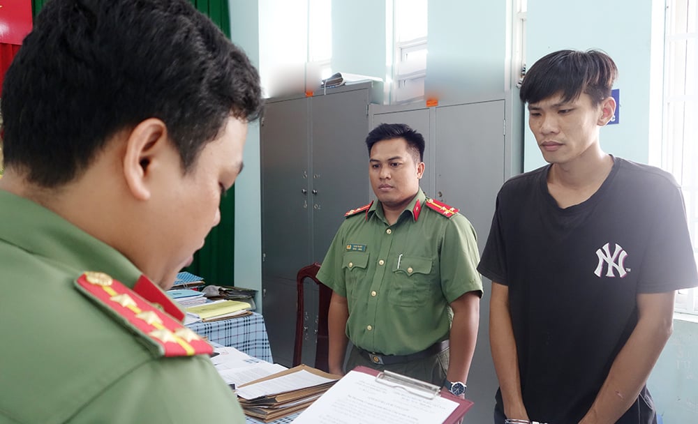 An Giang: Bắt đối tượng chế tạo, tàng trữ, mua bán trái phép vũ khí quân dụng - Ảnh 1.