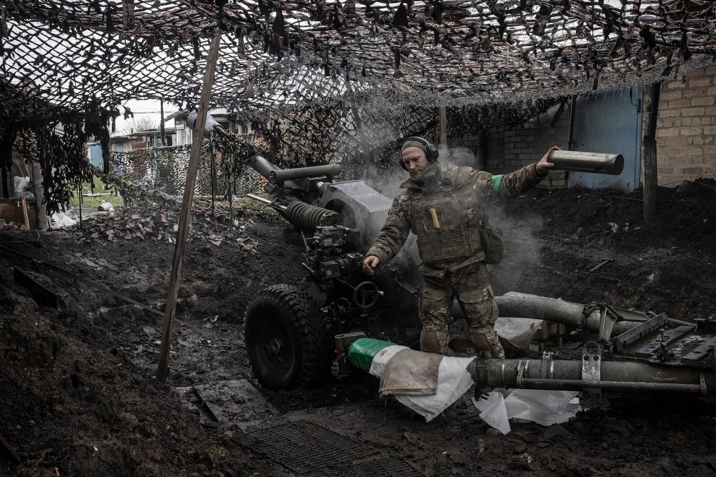 Quân đội Ukraine tranh thủ trùm Wagner nổi loạn ở Nga để đẩy mạnh tiến công giành lại lãnh thổ - Ảnh 1.