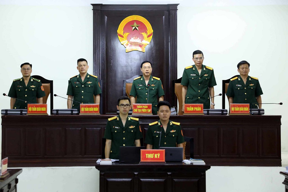 Vụ tham ô tại Cảnh sát biển: cựu Thiếu tướng viết đơn tố cáo khai gì? - Ảnh 1.