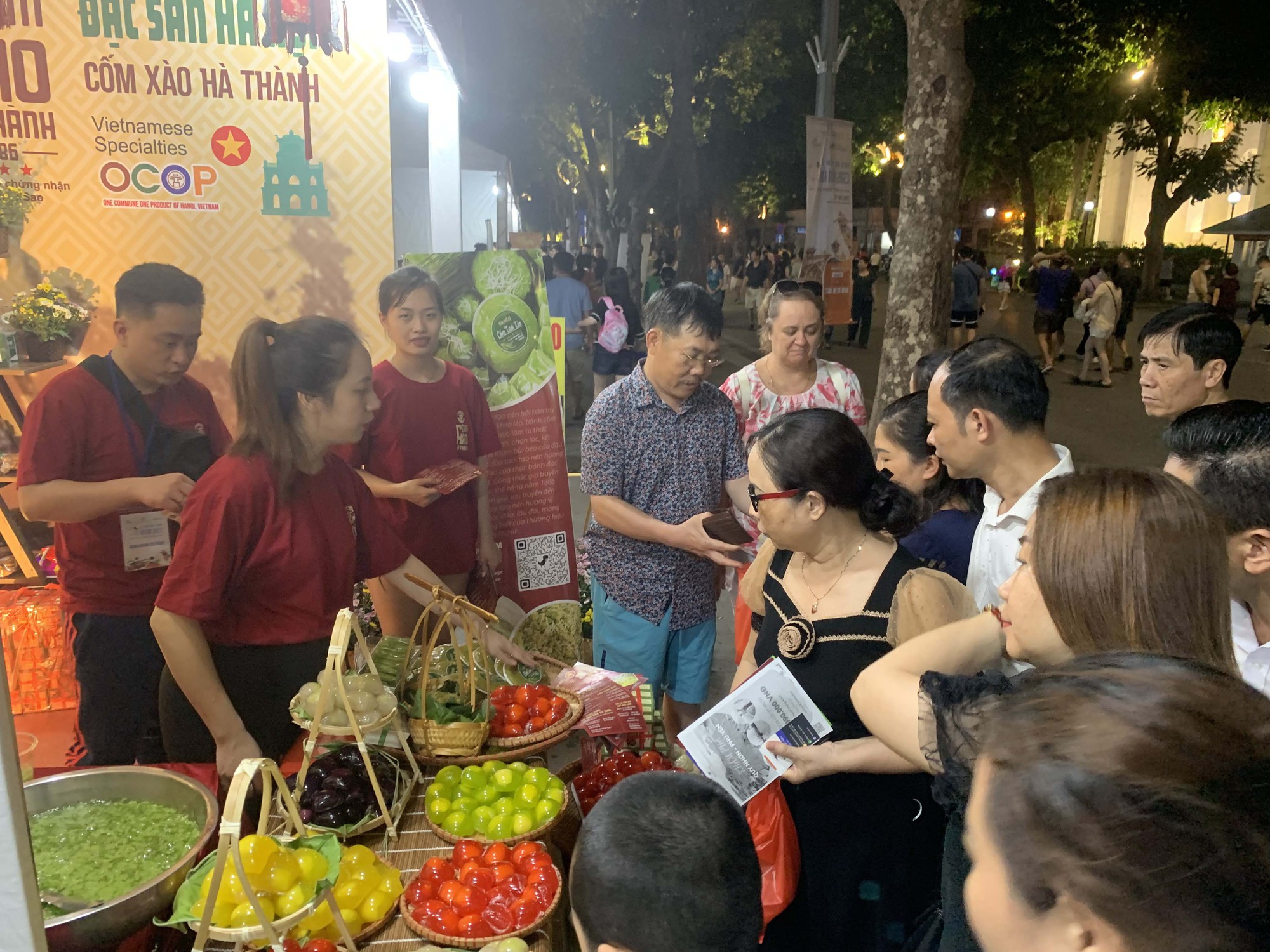 Hà Nội: Thành phố đáng sống nhất thế giới tăng 10% lượng khách du lịch trong tháng 6 - Ảnh 2.