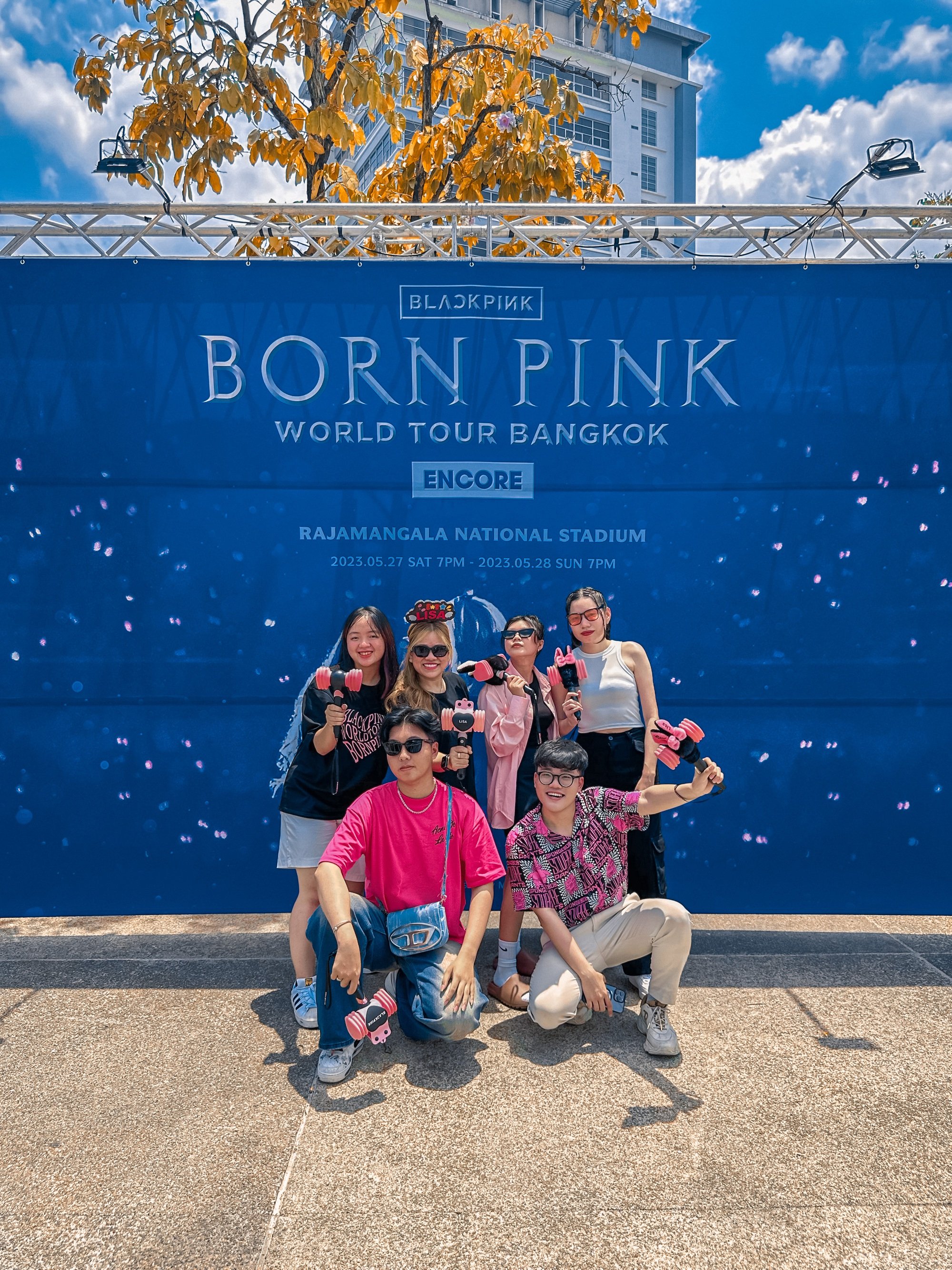 Hot Tiktoker chia sẻ cách &quot;săn vé&quot; và đứng gần thần tượng khi đi concert Blackpink - Ảnh 2.