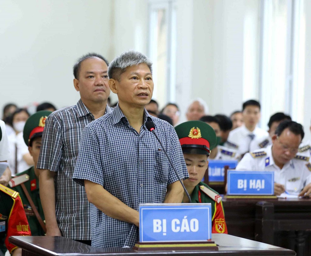 Vụ tham ô tại Cảnh sát biển: 5 sĩ quan cấp tướng vì tiền mà đánh mất mình - Ảnh 2.