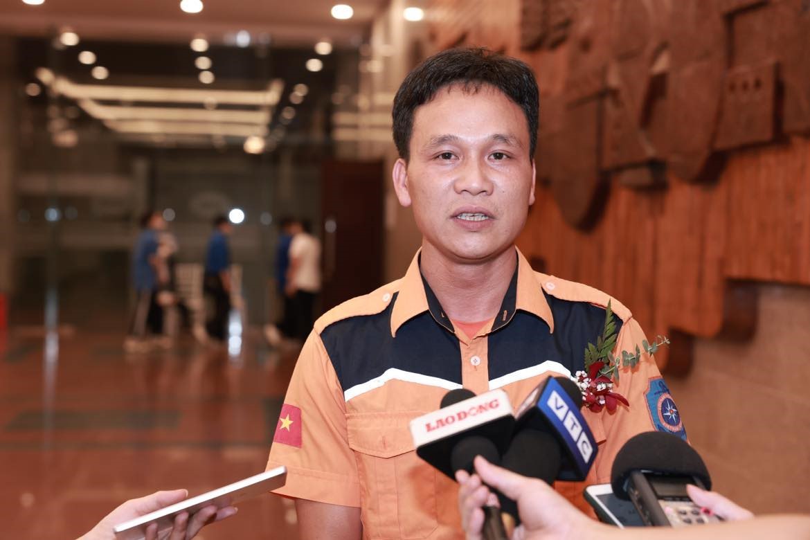 Vinh Quang Việt Nam 