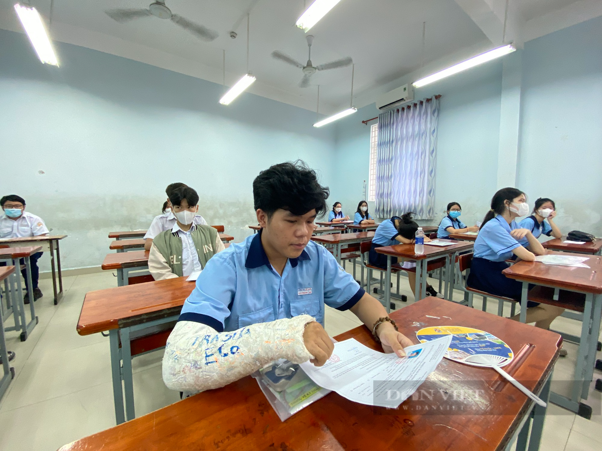 TP.HCM: Gần 500 thí sinh không có mặt trong buổi sinh hoạt quy chế, 8 thí sinh cần trợ giúp đặc biệt - Ảnh 2.