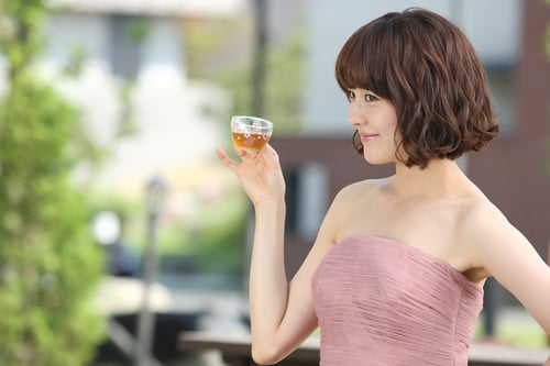 Vợ thuê Osin xinh đẹp, học vấn cao giá &quot;trên trời&quot;, nửa đêm thức giấc tôi phát hiện sự thật kinh dị - Ảnh 2.